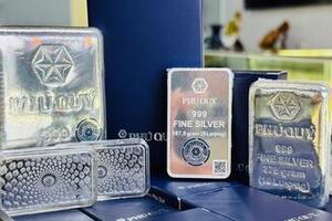 Giá bạc hôm nay 10/10/2025: Bạc hồi phục