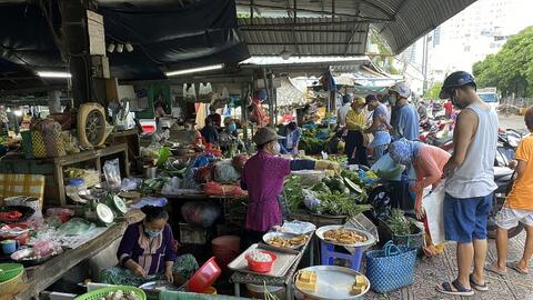 TP Hồ Chí Minh: Từ 1/10, các quận, huyện có phương án mở lại chợ truyền thống