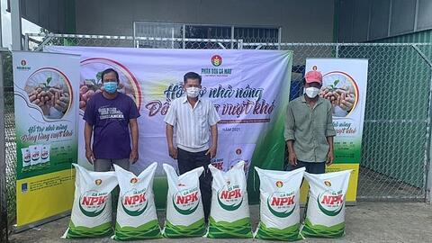Phân bón Cà Mau chia sẻ khó khăn với nông dân trồng lúa