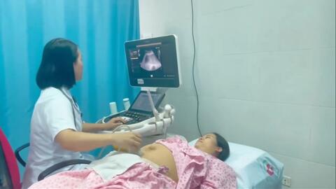 Phẫu thuật thành công cho sản phụ có u nang buồng trứng lớn