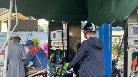 Giá xăng dầu hôm nay 01/10/2025: Giá dầu giảm do kỳ vọng dư cung