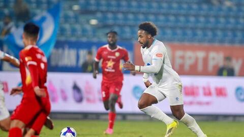 Sai lầm phút cuối, Nam Định cay đắng chia điểm với Hà Tĩnh