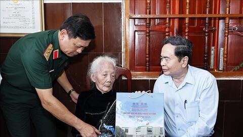 Chủ tịch Quốc hội Trần Thanh Mẫn tri ân người có công tại Thành phố Hồ Chí Minh