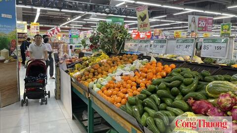 Thủ tướng chỉ đạo quyết liệt bình ổn giá, bảo đảm nguồn cung hàng hóa cuối năm 2026