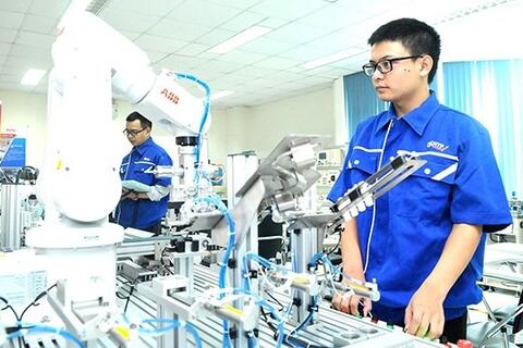 Ba khoản thu nhập chính thức được miễn thuế TNCN