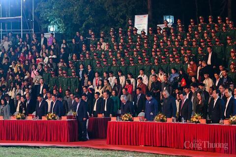 Thủ tướng: Bảo tồn, phát huy văn hóa các dân tộc là nhiệm vụ thường xuyên, lâu dài