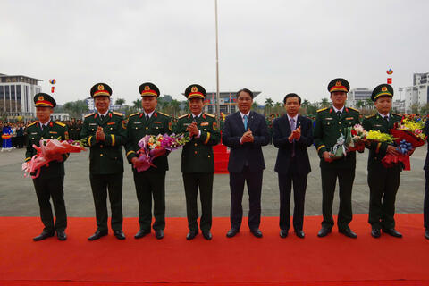Thanh niên Cao Bằng hăng hái lên đường bảo vệ Tổ quốc