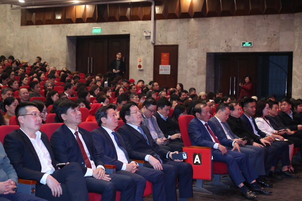 Các vị đại biểu tham dự chương trình