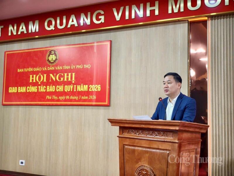 Phó Trưởng Ban Tuyên giáo và Dân vận Tỉnh ủy Phú Thọ Nguyễn Mạnh Tuấn chủ trì hội nghị.