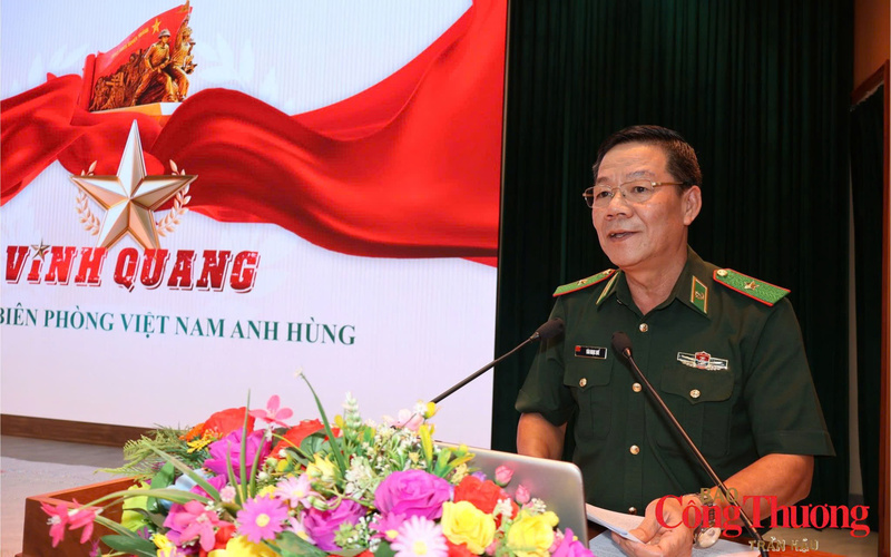 Thiếu tướng Văn Ngọc Quế,  Phó Chủ nhiệm Chính trị Bộ đội Biên phòng Việt Nam phát biểu tại hội nghị.