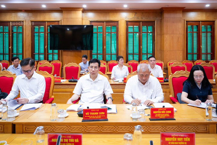 Các đại biểu tham dự Hội nghị.