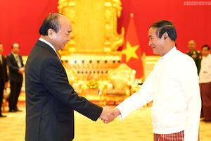 Thủ tướng Nguyễn Xuân Phúc hội kiến với Tổng thống Myanmar