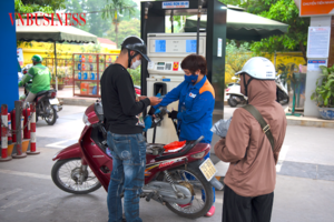 Giảm thêm thuế, phí vẫn khó bình ổn giá xăng dầu?