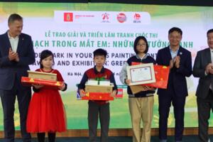 Trao giải cuộc thi vẽ tranh "Đan Mạch trong mắt em"