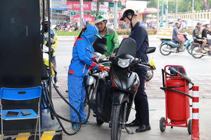 Giá xăng dầu hôm nay 15/09/2025: Nhiều biến động