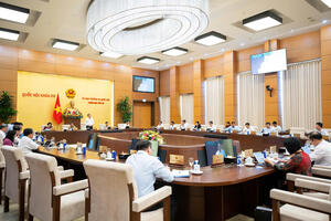 Ủy ban Thường vụ Quốc hội cho ý kiến về dự án Luật Thương mại điện tử