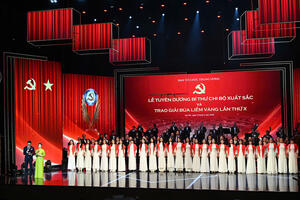 Phát biểu của Tổng Bí thư Tô Lâm tại lễ tuyên dương Bí thư chi bộ xuất sắc và trao giải Búa liềm vàng lần thứ X