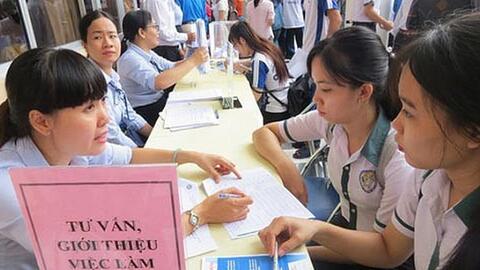 Cầu nối "gặp gỡ' cung, cầu việc làm cho thanh niên