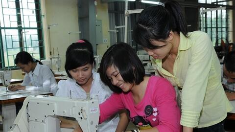 Việt Nam đang trong giai đoạn cơ cấu dân số vàng: Tận dụng để vượt bẫy thu nhập trung bình