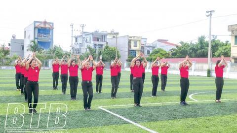 Phụ nữ xã Thanh Tân: Sôi nổi các phong trào thi đua