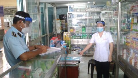 Tiền Giang: Phát hiện 3 quầy thuốc tây không niêm yết giá