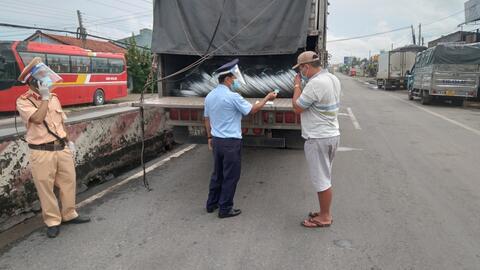 Tiền Giang: Xử phạt 02 vụ hàng hóa vi phạm nhãn 30 triệu đồng