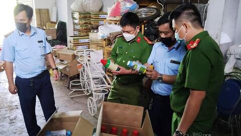 Gia Lai: Tạm giữ hơn 3.600 lít thuốc bảo vệ thực vật cấm sử dụng tại Việt Nam