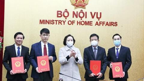 Bộ Nội vụ điều động, bổ nhiệm hàng loạt vụ trưởng