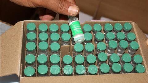 Ấn Độ mở rộng tiêm mũi tăng cường, giá vaccine được cắt giảm