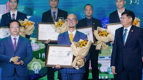 Prudential được vinh danh trong Top 100 CSI 2023