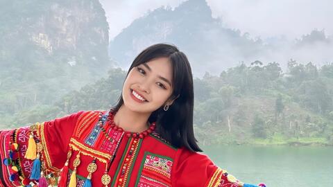 Hoa hậu Nông Thúy Hằng mang Tết sớm đến Hà Giang