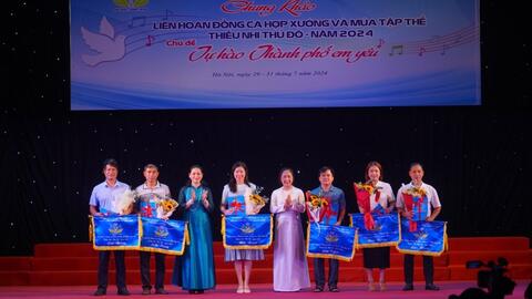 Thiếu nhi hào hứng với “Đồng ca, hợp xướng và múa tập thể”