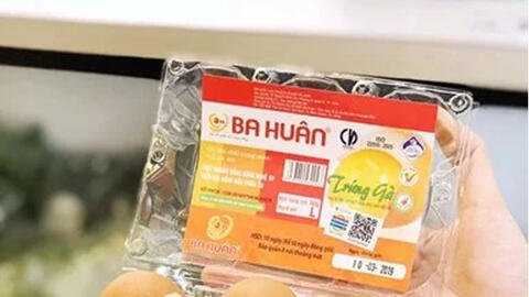 Công ty Ba Huân tiếp tục không tăng giá trứng nhằm hỗ trợ người lao động nghèo