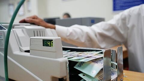 Giám sát việc thực hiện các cam kết giảm lãi suất cho doanh nghiệp