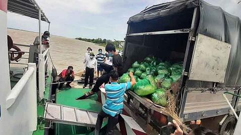 Hơn 400.000 tấn nông sản ở các tỉnh, thành phía Nam vẫn bí đầu ra