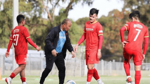 HLV Park thử nghiệm đội hình chuẩn bị đấu Australia; Chelsea bóp nghẹt Tottenham