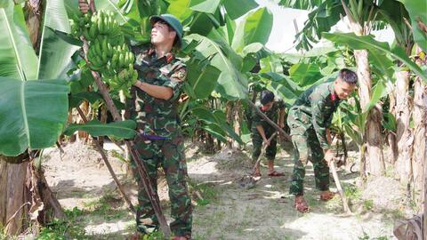 Góp phần bồi dưỡng sức quân