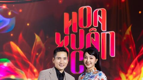 Á hậu Thụy Vân xúc động vì Mỹ Tâm tại "Hoa xuân ca"