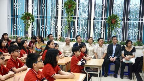 Đoàn ngành giáo dục Philippines giao lưu tại trường Tiểu học Kim Đồng