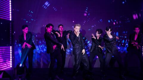 Johnny Dương ra mắt MV “Sao phải khóc”