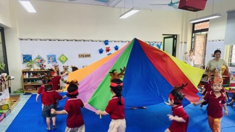 Thấu hiểu, sẻ chia với phụ huynh