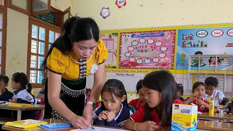 Chương trình “Chia sẻ cùng thầy cô” khen thưởng 60 giáo viên tiêu biểu