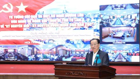 Chuyển động mạnh mẽ, quyết liệt, xây dựng đất nước giàu mạnh