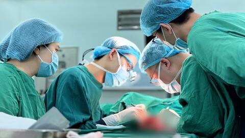 Nam công nhân đứt lìa ngón tay do tai nạn lao động