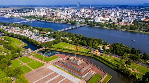 Thành phố Huế: Công bố chức danh lãnh đạo 21 phường và 19 xã mới