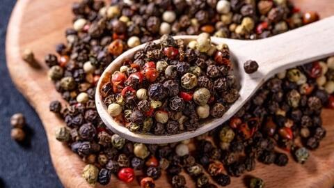 Giá tiêu hôm nay 1/7/2025: trong nước lấy lại đà tăng cao