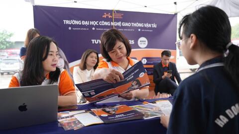 Thí sinh nộp lệ phí xét tuyển đại học trực tuyến từ ngày 29/7