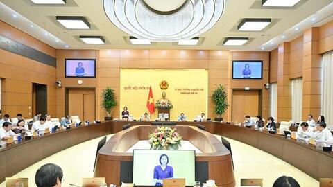 Sửa đổi 44 điều, bãi bỏ 21 điều trong Luật Giáo dục để tinh gọn hiệu lực