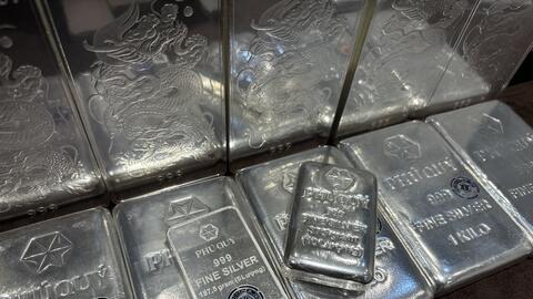 Giá bạc hôm nay 6/11/2025: Bạc nối đà tăng