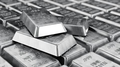 Giá bạc hôm nay 21/11/2025: Bạc suy giảm